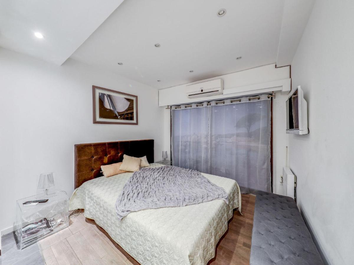 Apartment Rue Du Commandant Guichard By Interhome Saint Tropez Bagian luar foto