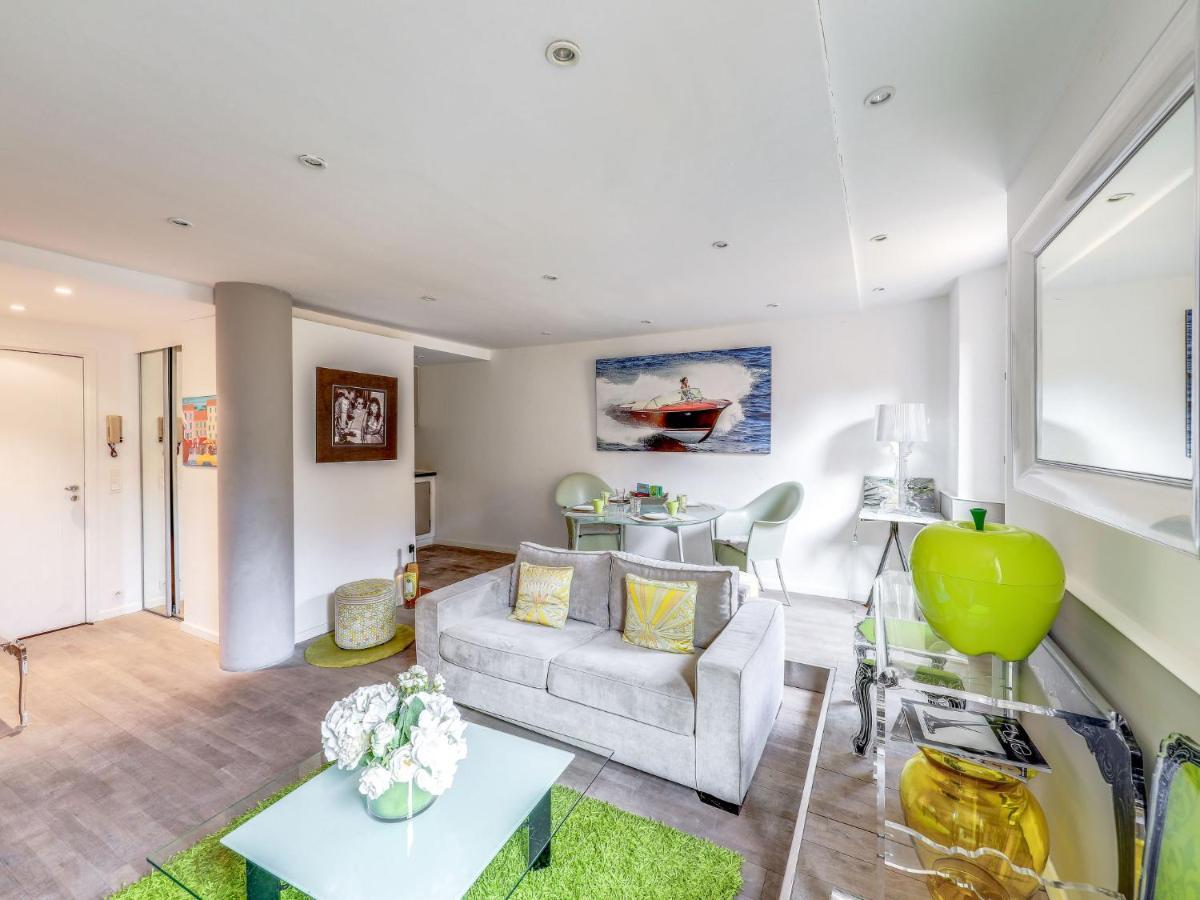 Apartment Rue Du Commandant Guichard By Interhome Saint Tropez Bagian luar foto